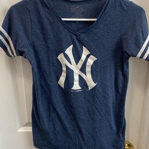 N Y Yankees t shirt